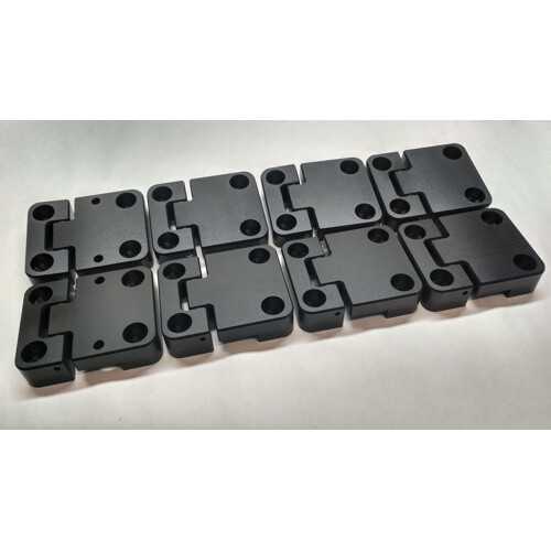 Aluminium door hinges for Defender 4 doors